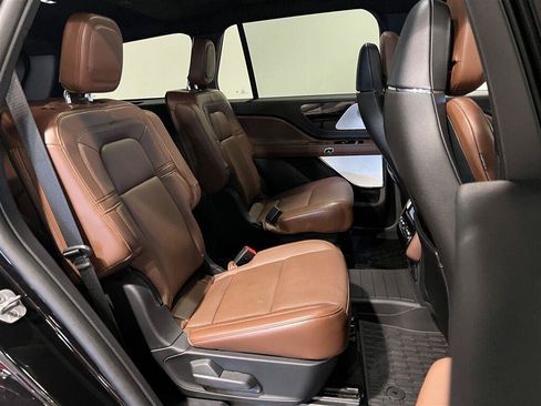 Used 2025 Lincoln Aviator Reserve w/ Luxury Package AWD/4WD image 43