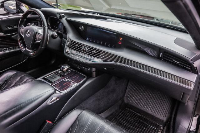 Used 2018 Lexus LS 500 AWD w/ Luxury Package image 64