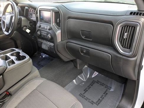 Used 2020 Chevrolet Silverado 1500 LT w/ LT Value Package image 19