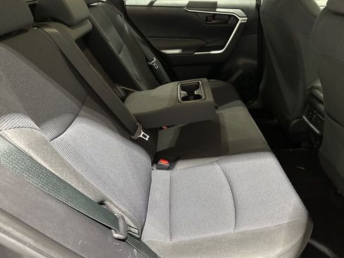 Certified 2022 Toyota RAV4 LE image 20