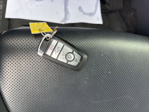 Used 2023 Ford F150 Lariat w/ Equipment Group 502A High image 34