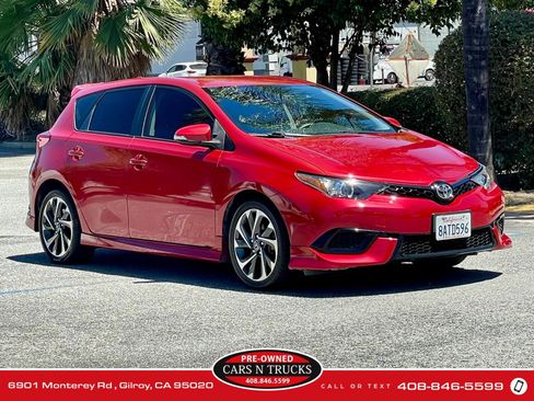 Used 2018 Toyota Corolla iM w/ All-Weather Mat Package FWD image 7