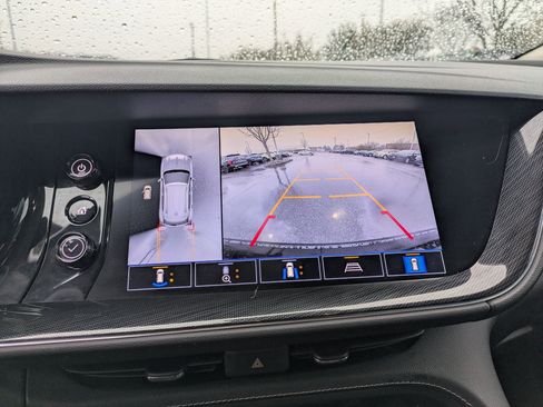 Used 2021 Buick Envision Essence w/ Technology Package I image 24