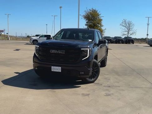 New 2026 GMC Sierra 1500 Elevation image 4