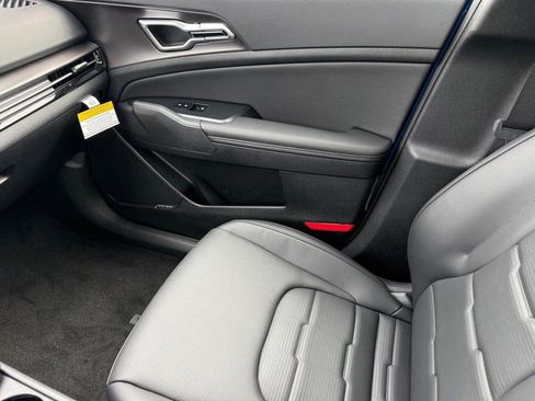 New 2026 Kia Sportage SX image 17