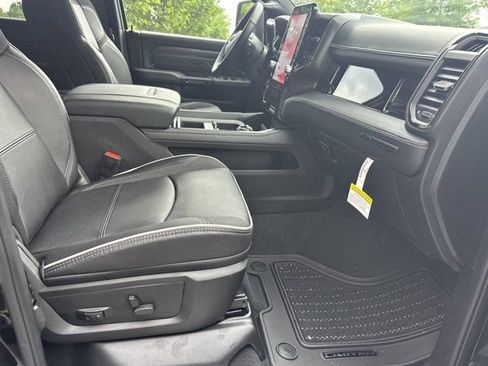 New 2026 RAM 2500 Limited AWD/4WD image 15