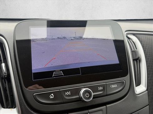 Used 2024 Chevrolet Malibu LT image 18