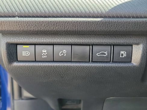 Used 2025 Toyota Camry SE FWD image 21