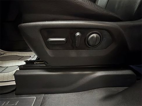 Certified 2020 GMC Sierra 1500 Denali w/ Technology Package image 12