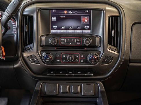 Used 2015 GMC Sierra 1500 SLE image 38