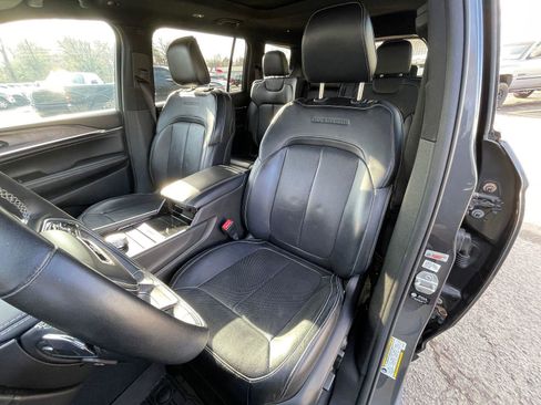 Used 2022 Jeep Grand Cherokee L Overland image 8