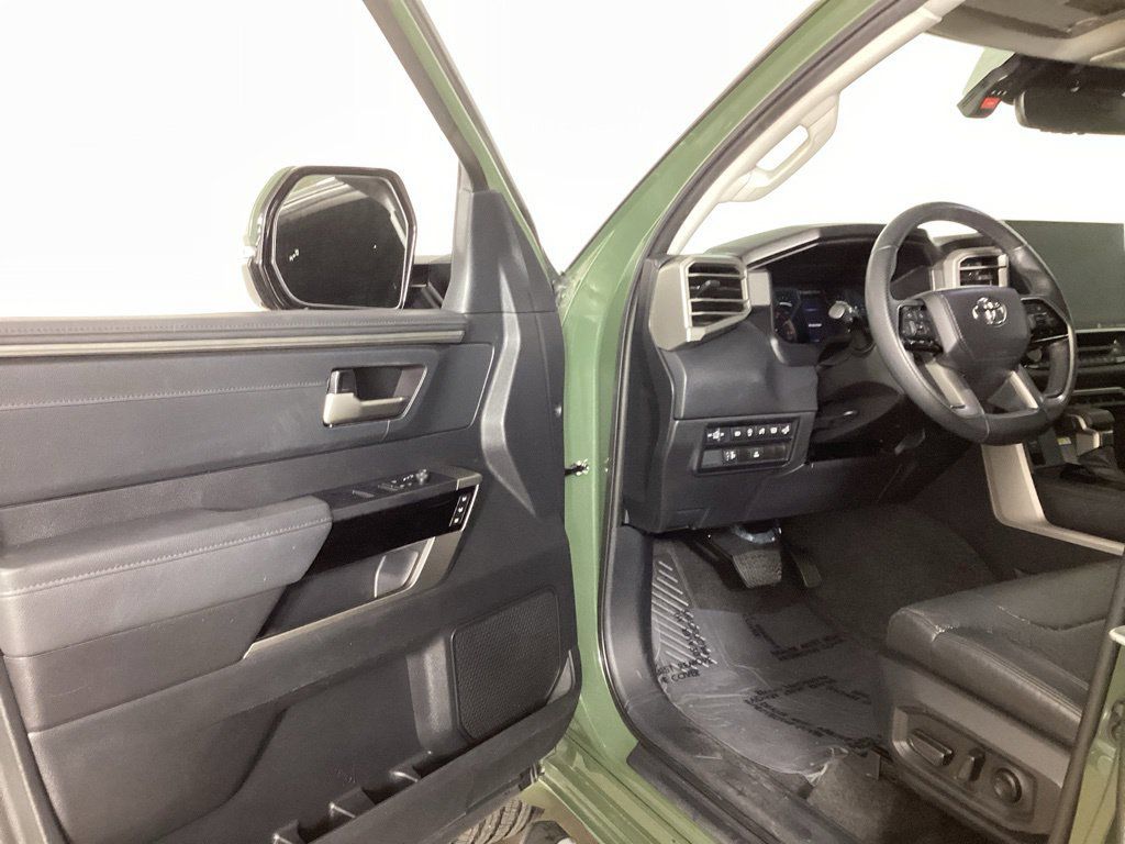 Used 2023 Toyota Tundra Limited w/ Power Package AWD/4WD image 10