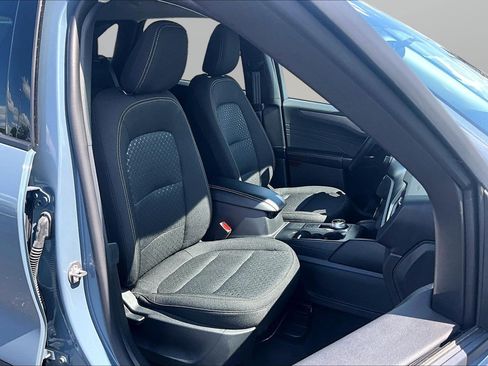Used 2025 Ford Escape Active w/ Cold Weather Package AWD/4WD image 7