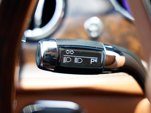 Used 2016 Bentley Mulsanne Speed RWD image 32