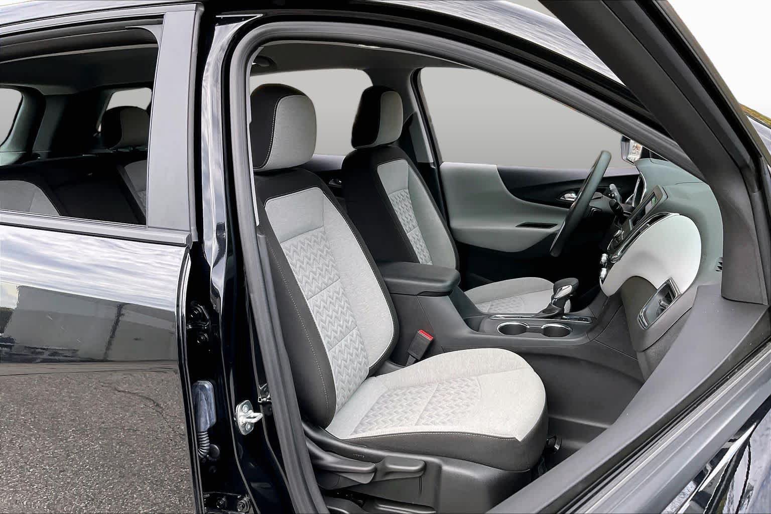 Used 2024 Chevrolet Equinox LS w/ Driver Confidence II Package AWD/4WD image 8