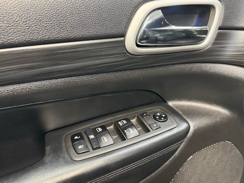 Used 2021 Jeep Grand Cherokee Laredo X image 10