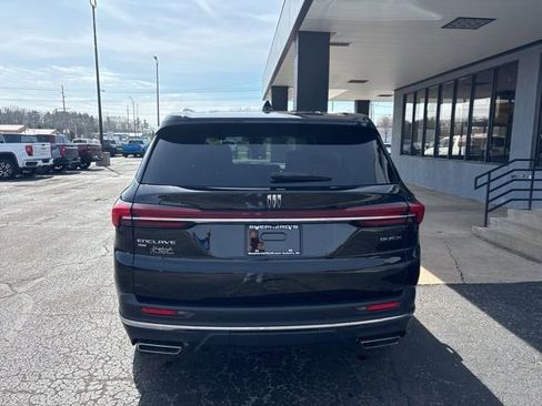 Used 2025 Buick Enclave Preferred AWD/4WD image 9