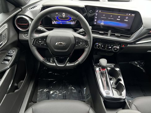 Used 2026 Chevrolet Trax RS w/ Driver Confidence Package image 32