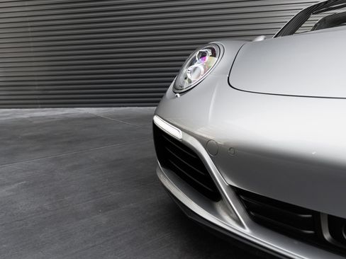 Certified 2017 Porsche 911 Targa 4S AWD/4WD image 37