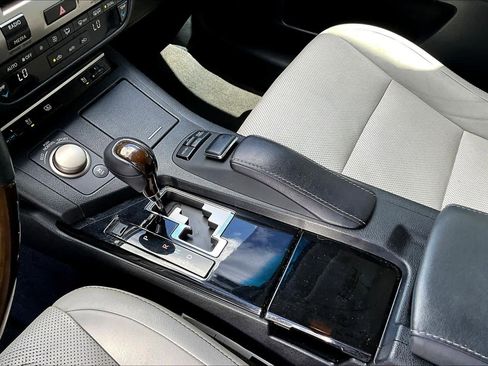 Used 2013 Lexus ES 350 w/ Luxury Pkg image 17