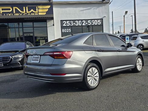 Used 2019 Volkswagen Jetta R-Line image 7