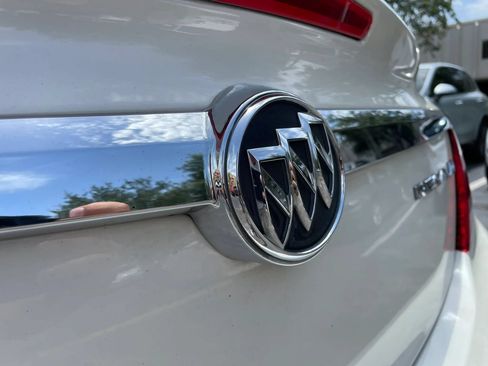 Used 2013 Buick Regal Premium FWD image 12