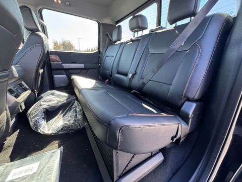 New 2026 Ford F250 Lariat w/ Black Appearance Package image 22