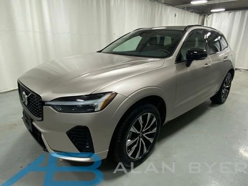 Used 2025 Volvo XC60 B5 Plus AWD/4WD image 1