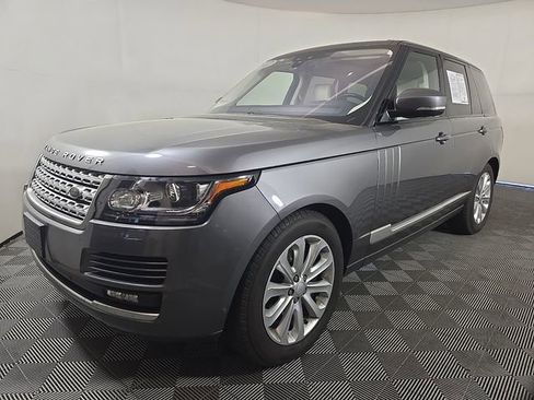 Used 2017 Land Rover Range Rover HSE image 2