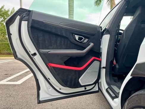 Used 2024 Lamborghini Urus Performante image 20