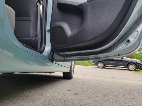 Used 2012 Toyota Prius Prime Plug-In Hybrid FWD image 9