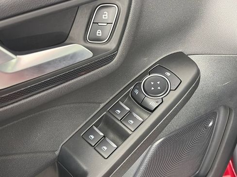 Certified 2025 Ford Escape ST-Line Select AWD/4WD image 25