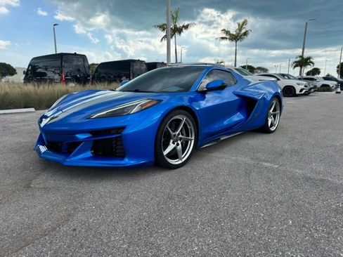 Used 2025 Chevrolet Corvette E-Ray w/ ZER Performance Package image 3