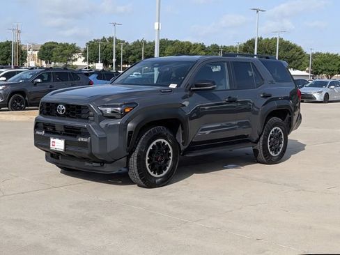Certified 2025 Toyota 4Runner TRD Off-Road AWD/4WD image 10