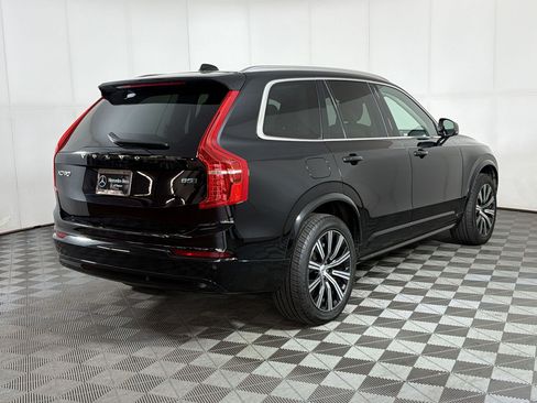 Used 2023 Volvo XC90 B5 Core w/ Climate Package AWD/4WD image 9