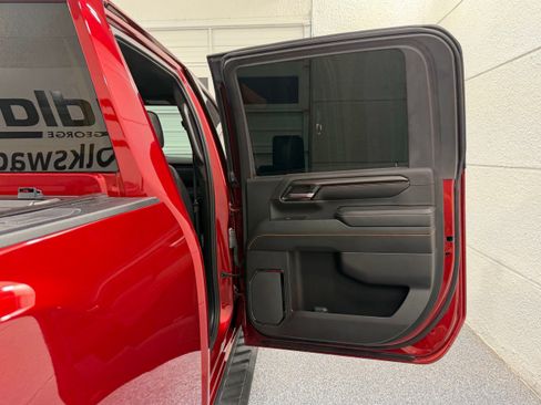 Used 2024 GMC Sierra 2500 AT4 w/ AT4 Premium Plus Package AWD/4WD image 34