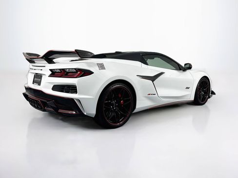 Used 2025 Chevrolet Corvette Z06 w/ Z07 Performance Package RWD image 78