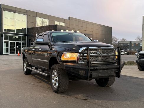 Used 2014 RAM 3500 Laramie image 5