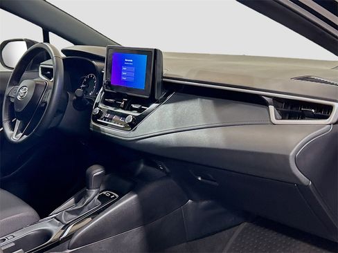 Used 2025 Toyota Corolla SE image 24
