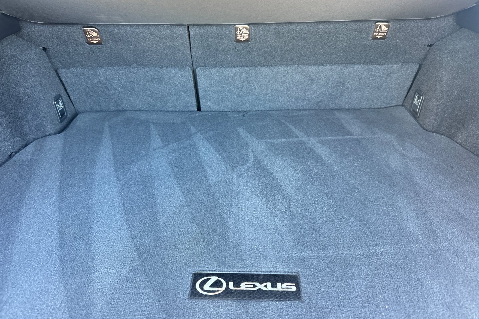 Used 2020 Lexus UX 250h w/ Accessory Package 2 AWD/4WD image 18