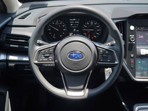 Used 2025 Subaru Impreza 2.0i image 9