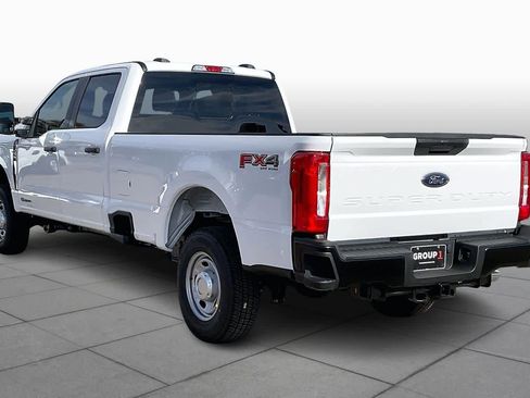 New 2026 Ford F250 XL w/ FX4 Off-Road Package image 12
