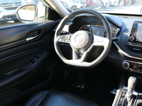 Used 2020 Nissan Altima 2.5 S image 18