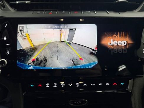 New 2026 Jeep Grand Cherokee Limited AWD/4WD image 15