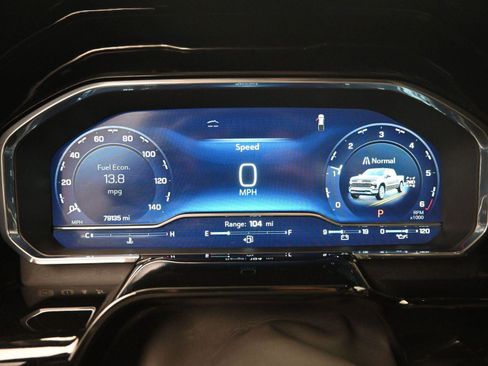 Used 2023 Chevrolet Silverado 1500 LTZ image 30