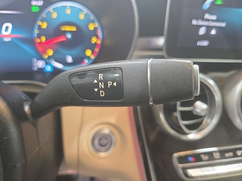 Used 2022 Mercedes-Benz GLC 300 image 22