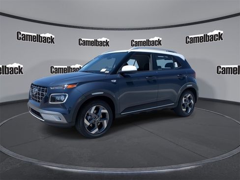 New 2025 Hyundai Venue Limited image 3