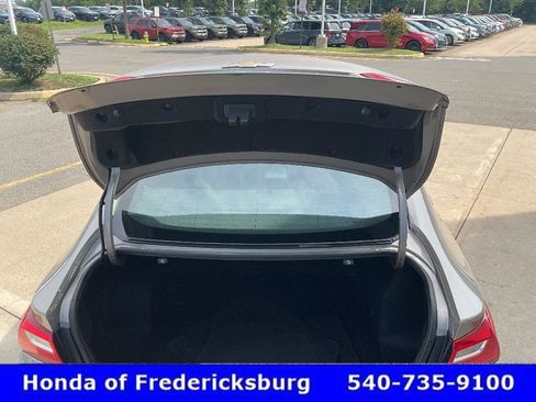 Used 2022 Chevrolet Malibu LS FWD image 17