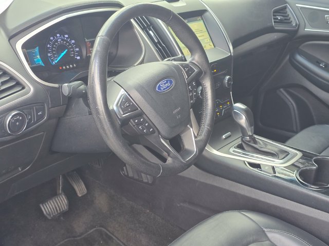 Used 2018 Ford Edge SEL w/ Equipment Group 201A FWD image 9