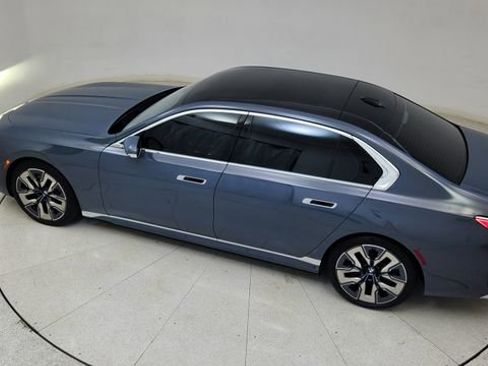 Used 2023 BMW i7 xDrive60 image 87